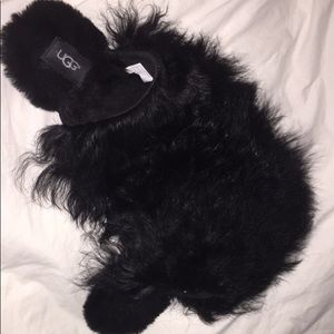 UGG Shoes - • Fluffly UGG slippers! • UGG Shoes - • Fluffly UGG slippers! •
